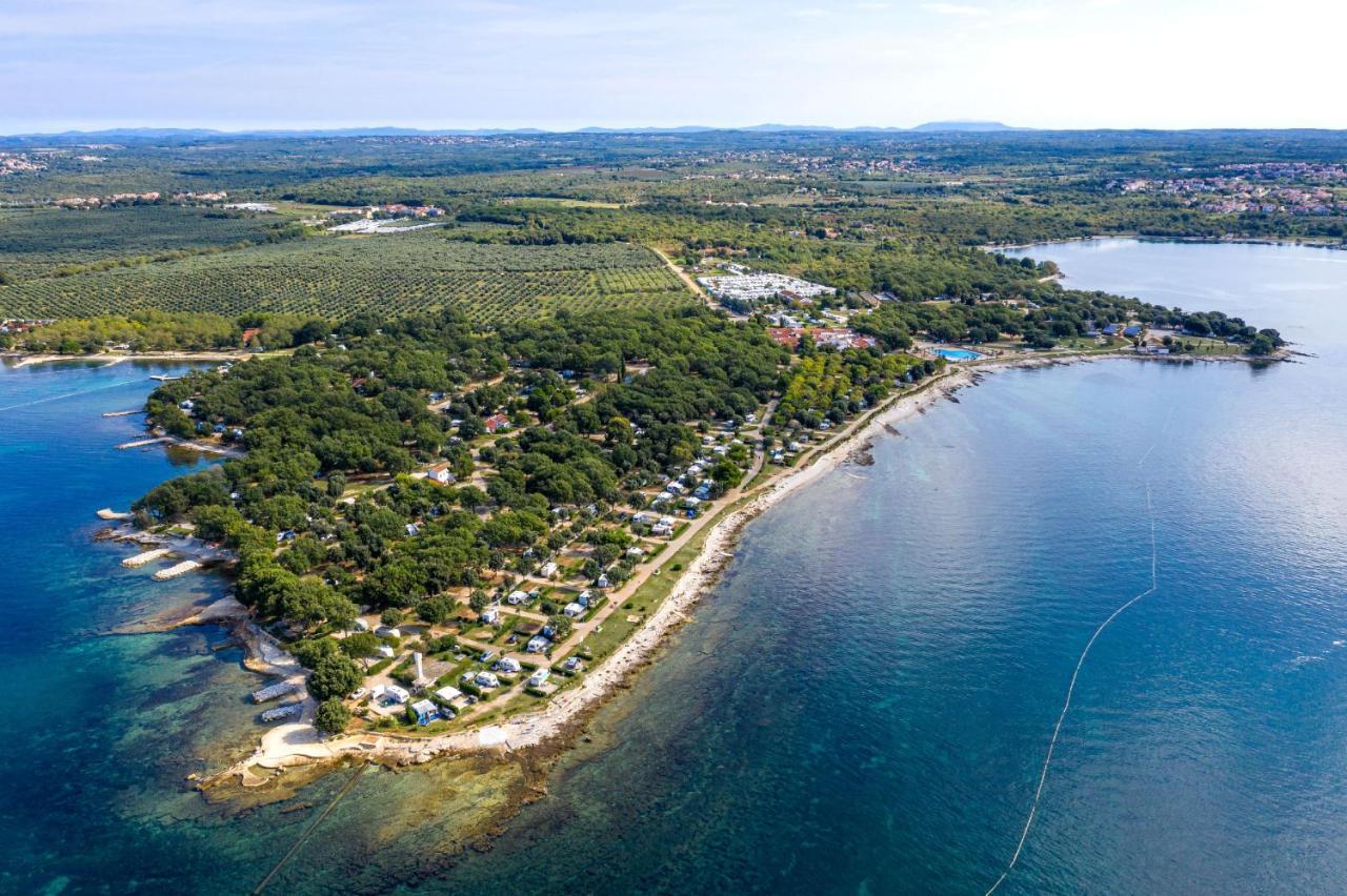 Camping Ulika Mobile Homes - Naturist Červar-Porat Eksteriør billede