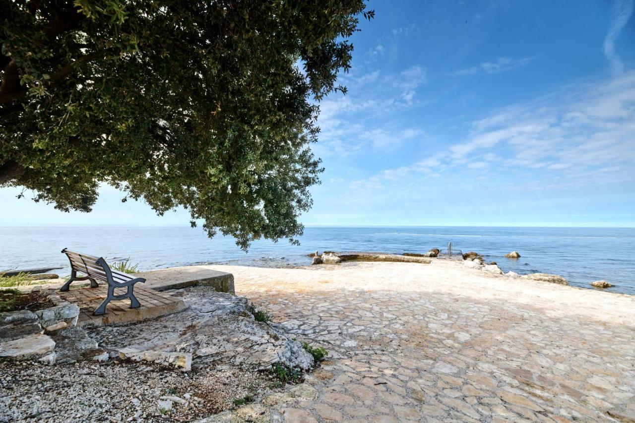 Camping Ulika Mobile Homes - Naturist Červar-Porat Eksteriør billede