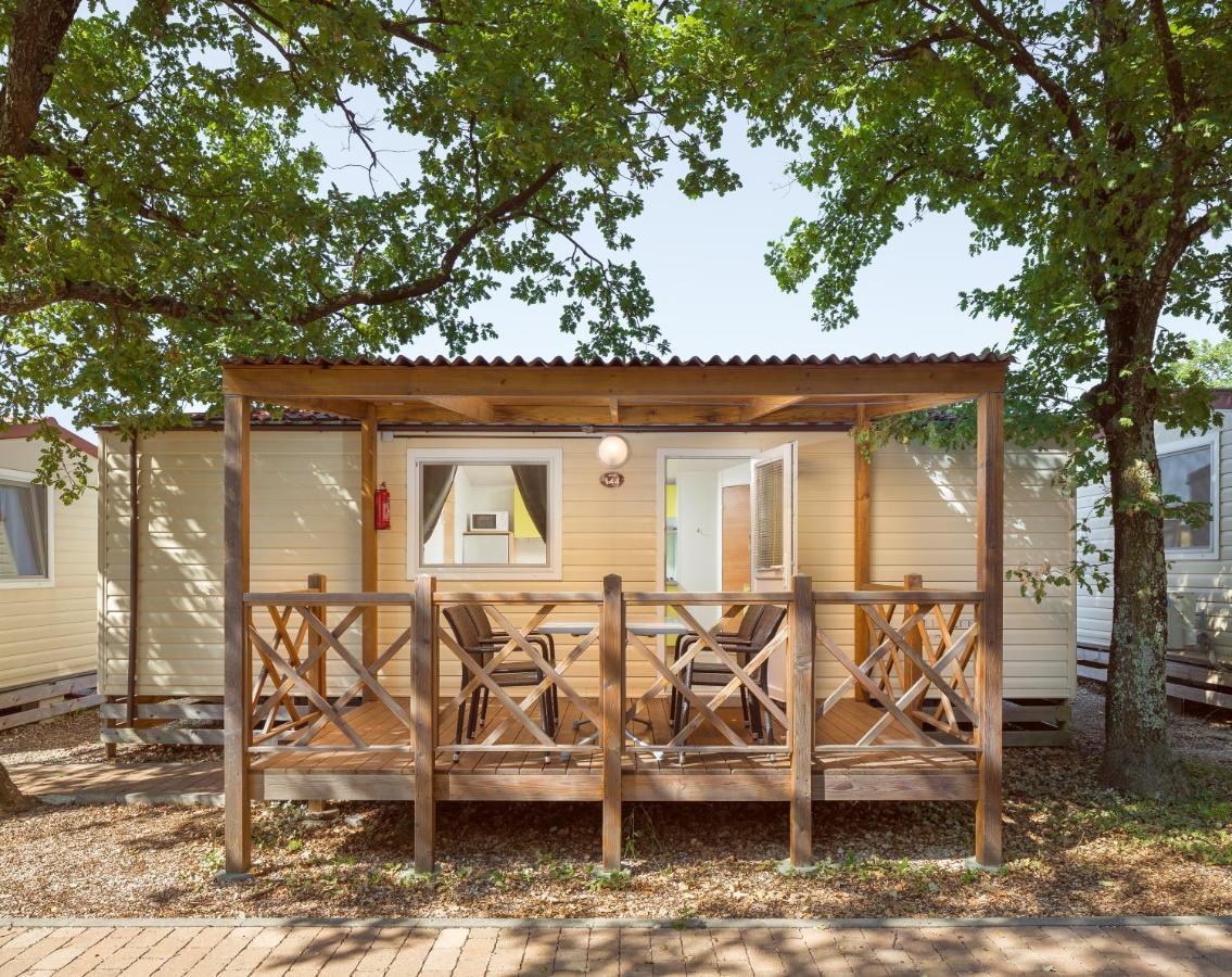 Camping Ulika Mobile Homes - Naturist Červar-Porat Eksteriør billede