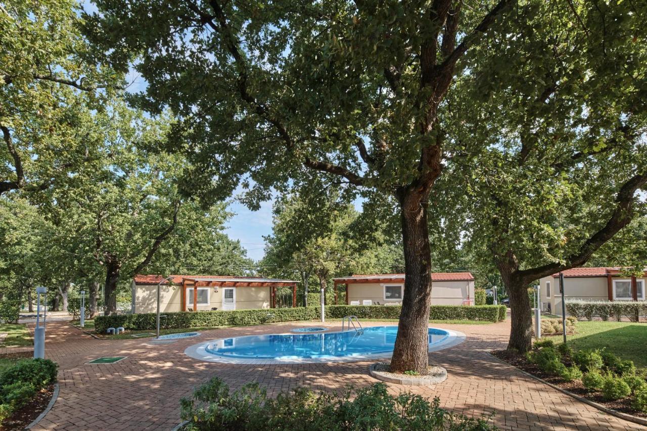 Camping Ulika Mobile Homes - Naturist Červar-Porat Eksteriør billede