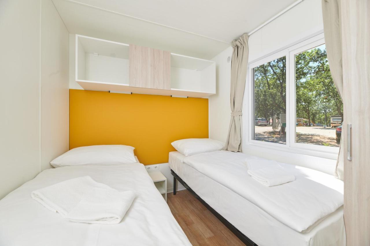 Camping Ulika Mobile Homes - Naturist Červar-Porat Eksteriør billede